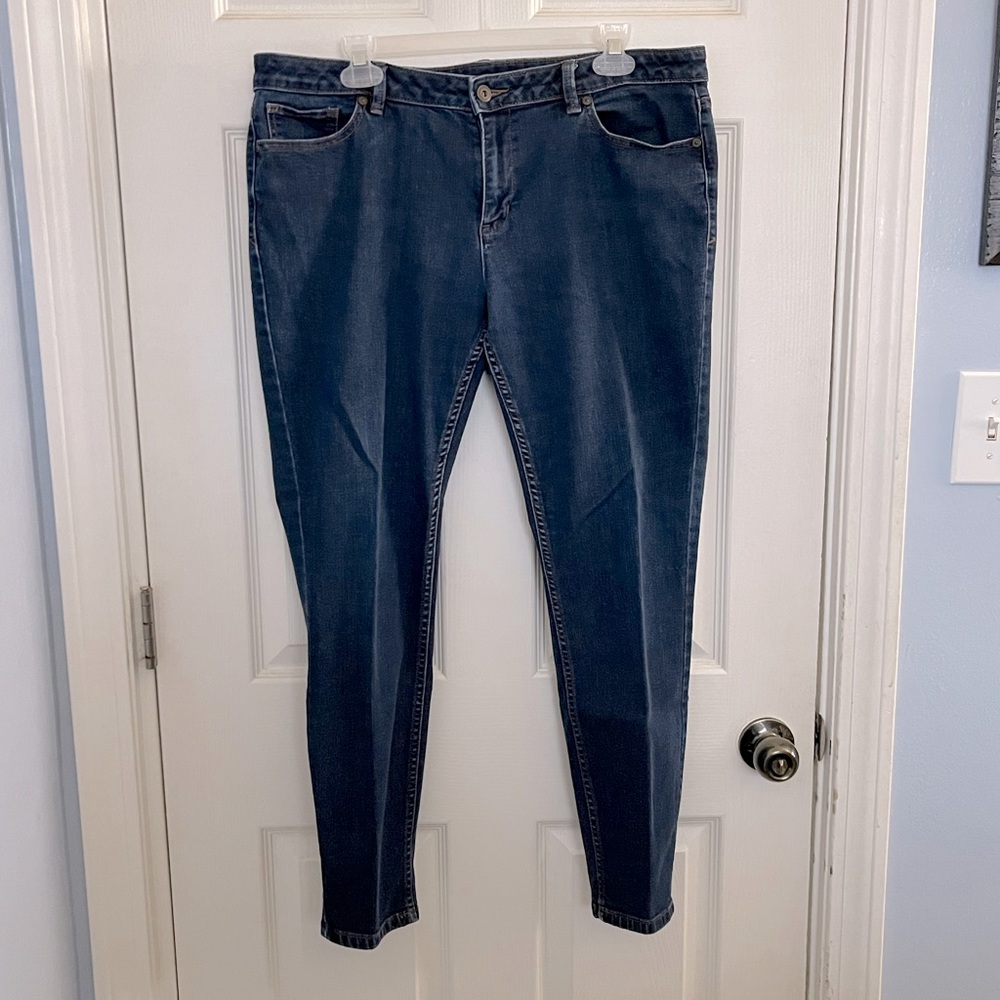 Liz Claiborne Size 14 City Skinny Jeans